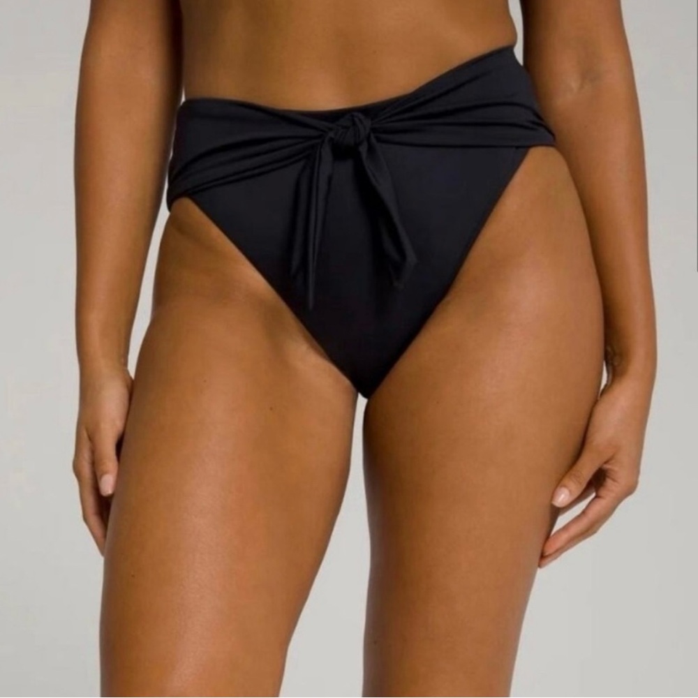 Good American Black Tie-Front Bikini Bottom